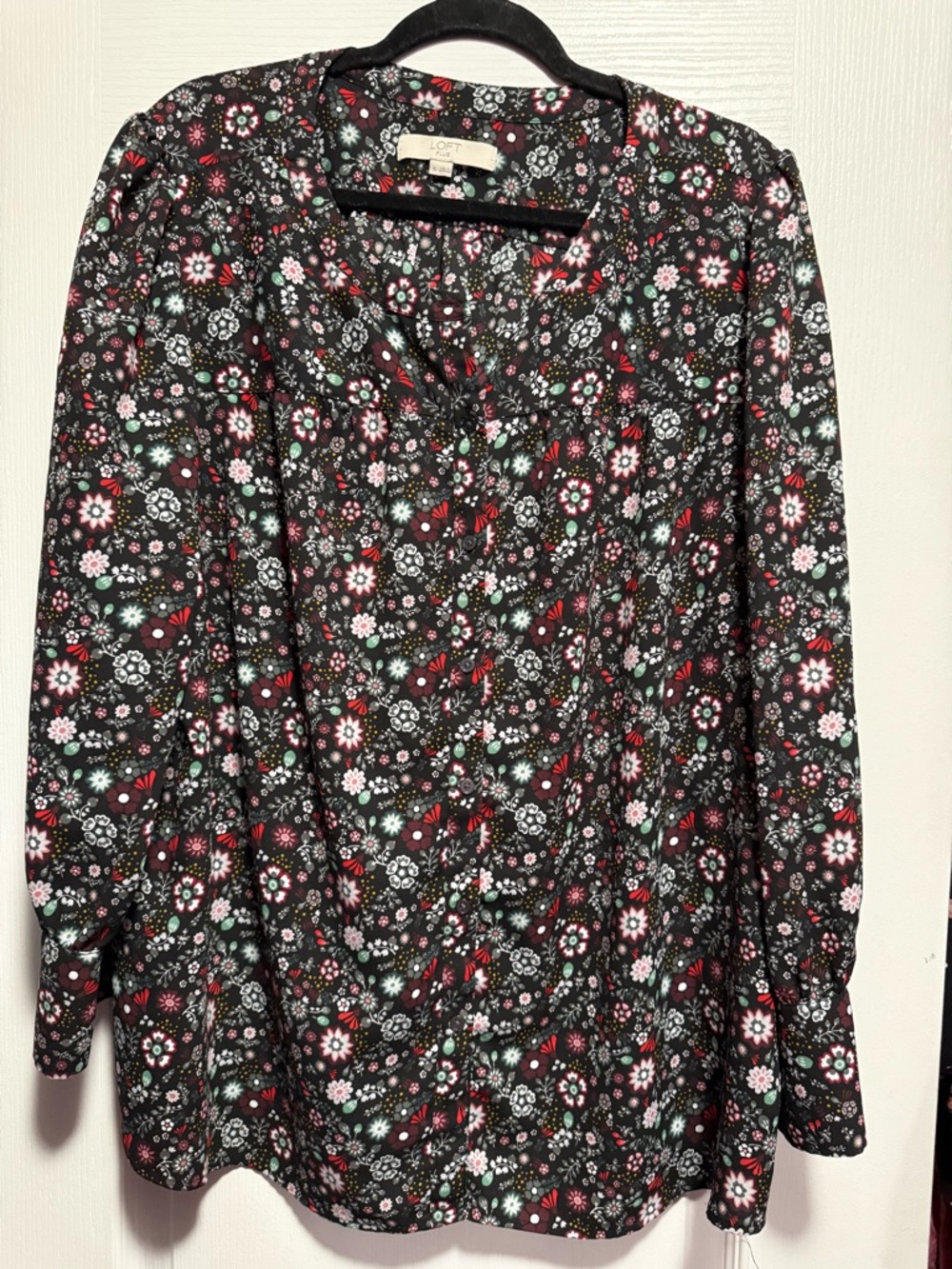Loft Plus Size Floral Button Up Blouse